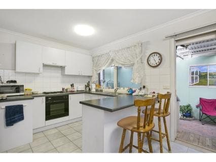 2/2 Kuranga Court, MORNINGTON, Mornington - Thumbnail 3