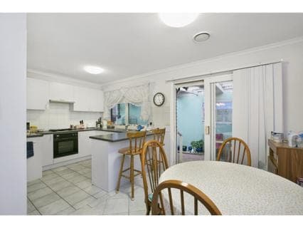 2/2 Kuranga Court, MORNINGTON, Mornington - Thumbnail 4