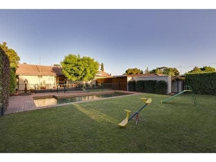 22 Amelia Avenue, MORNINGTON, Mornington - Thumbnail 3