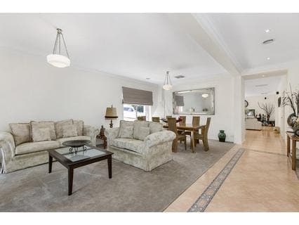 12 Sundew Drive, LANGWARRIN, Langwarrin - Thumbnail 2
