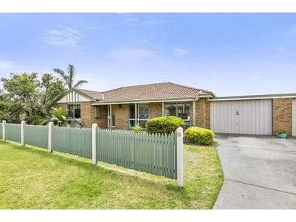 19/113 Country Club Drive, Safety Beach - Image 1