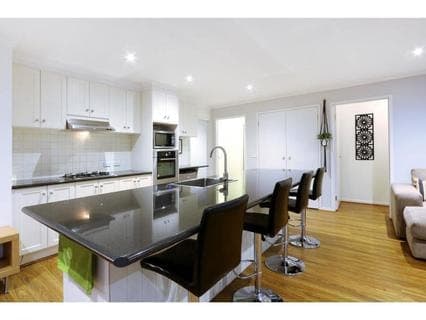 1 Sweetlands Court, MOUNT MARTHA, Mount Martha - Thumbnail 4