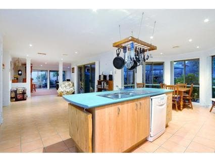 12 Colebrook Court, MORNINGTON, Mornington - Thumbnail 5