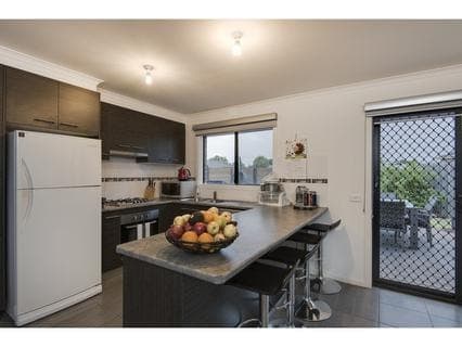 2 Kathleen Crescent, TYABB, Tyabb - Thumbnail 2