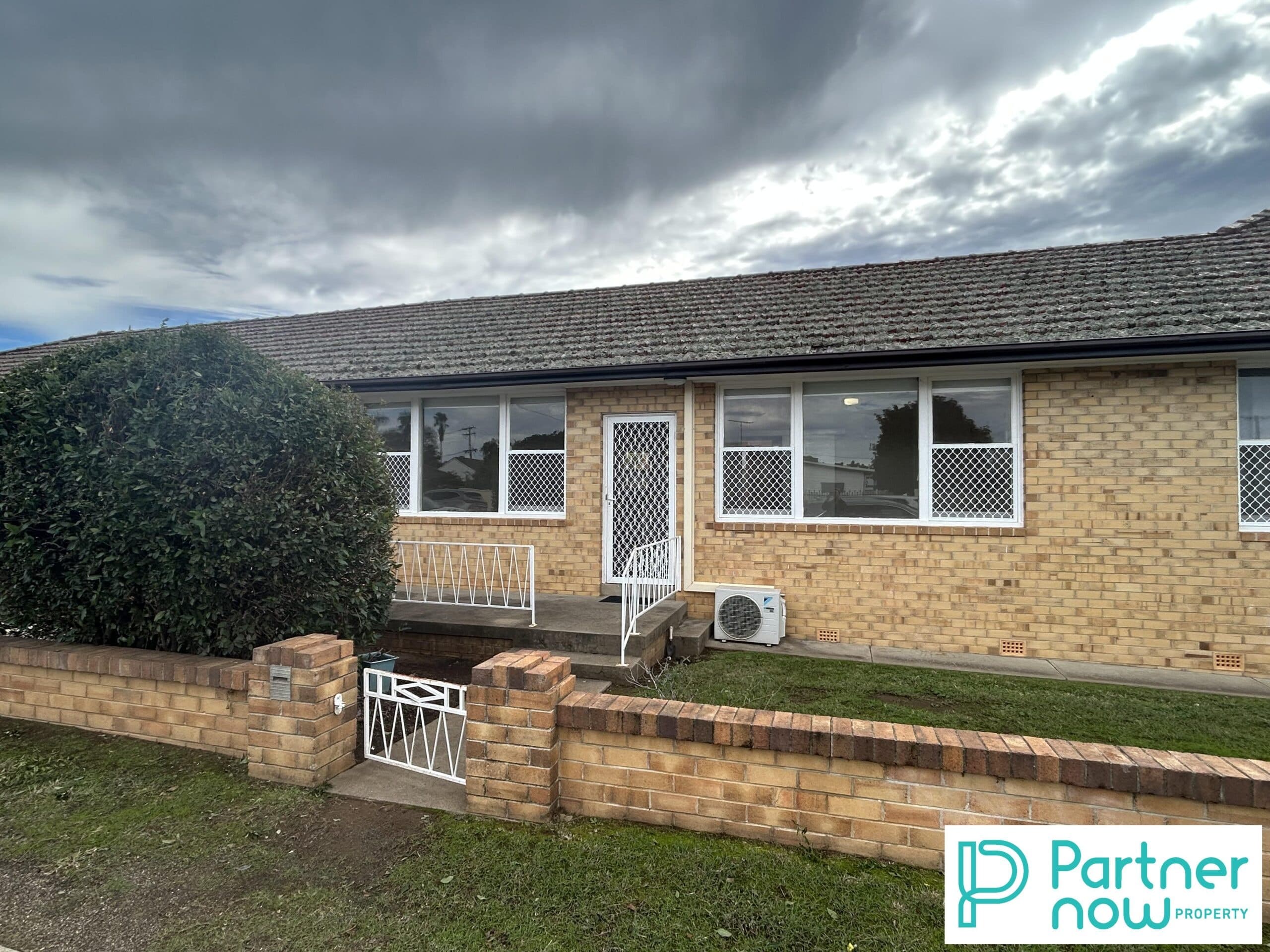 2/17 Diane Street, TAMWORTH NSW 2340, Tamworth - Image 1