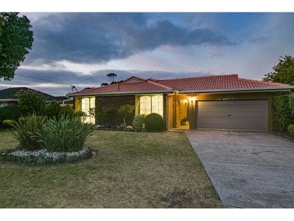 26 Deighton Drive, ROSEBUD, Rosebud - Image 1