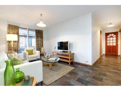 67 Dorothy Crescent, MORNINGTON, Mornington - Thumbnail 5