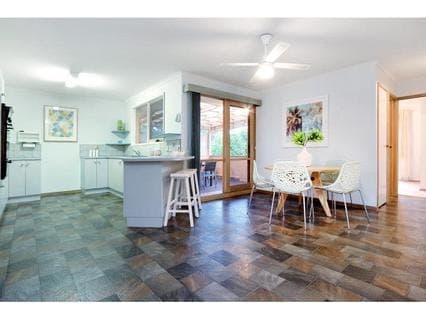 67 Dorothy Crescent, MORNINGTON, Mornington - Thumbnail 8