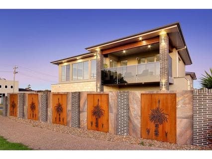 2 Coral Road, MORNINGTON, Mornington - Thumbnail 2