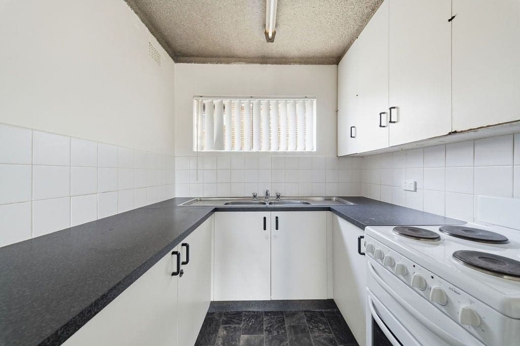 28/20-30 Condamine Street, Campbelltown, Campbelltown - Thumbnail 2