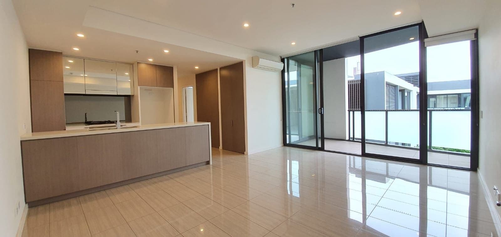 862/2 Cooper Place, Zetland, Zetland - Image 1