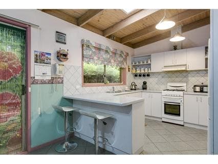 16 Carrathool Avenue, ROSEBUD, Rosebud - Thumbnail 6
