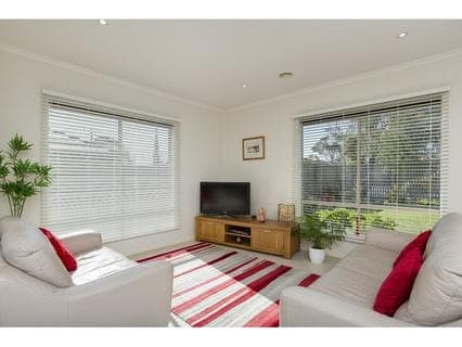 1/65 Strachans Road, Mornington - Thumbnail 4
