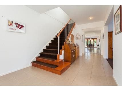 15 Kingsford Smith Court, SANDHURST, Sandhurst - Thumbnail 2