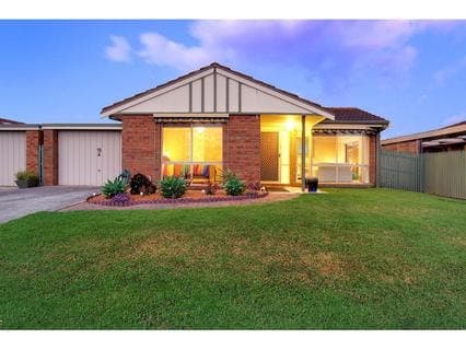 19A/113 Country Club Drive, Safety Beach - Image 1