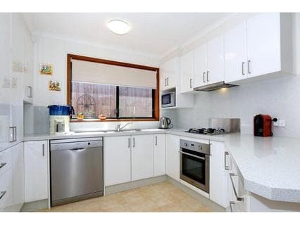 20 Weber Drive, MORNINGTON, Mornington - Thumbnail 5