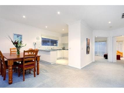 10 Karleen Court, MORNINGTON, Mornington - Thumbnail 7