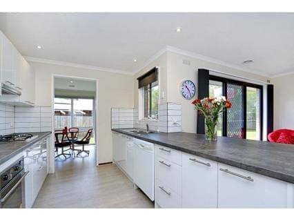 14 Owen Court, Somerville - Thumbnail 4