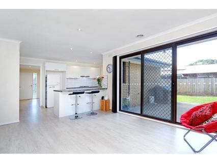 14 Owen Court, Somerville - Thumbnail 7