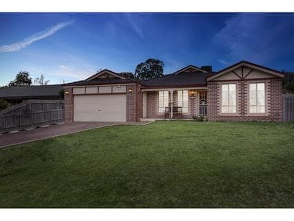 8 Norwegian Court, Mount Martha - Image 1