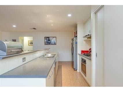 8 Norwegian Court, Mount Martha - Thumbnail 4