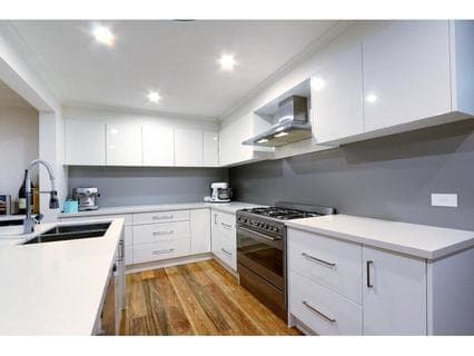 26 Yarrabin Drive, MOUNT MARTHA, Mount Martha - Thumbnail 3