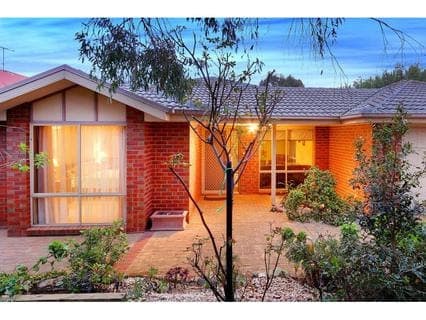 3 Chadacre Place, MORNINGTON, Mornington - Image 1