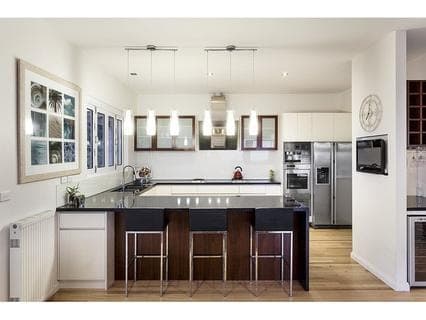155 Harrisons Road, RED HILL, Red Hill - Thumbnail 4