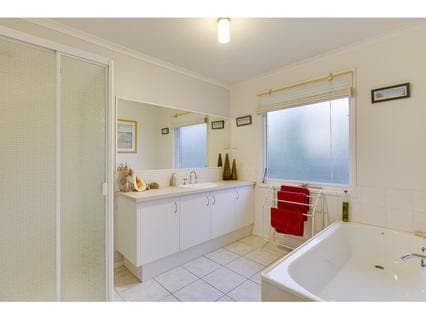 12 Woodlands Grove, Safety Beach - Thumbnail 8