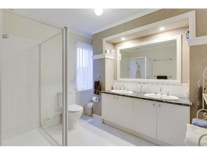 24 Kathleen Crescent, MORNINGTON, Mornington - Thumbnail 6