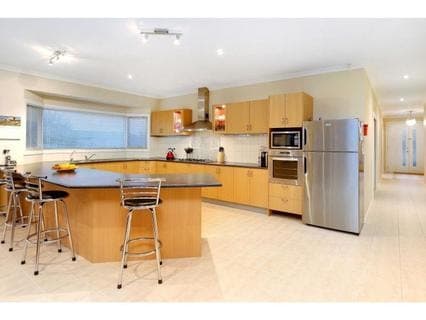 33 Serenity Way, MORNINGTON, Mornington - Thumbnail 3