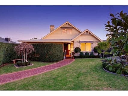 14 Veda Avenue, MOUNT MARTHA, Mount Martha - Thumbnail 2