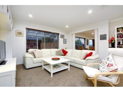 18 Paperbark Drive, MOUNT MARTHA, Mount Martha - Thumbnail 3