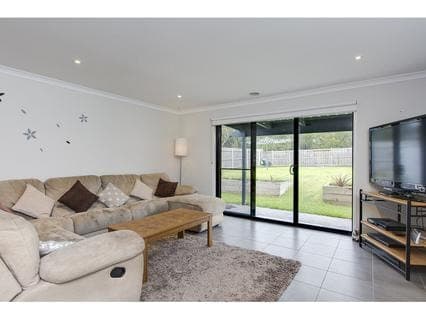 21 Orchard Grove, TYABB, Tyabb - Thumbnail 4
