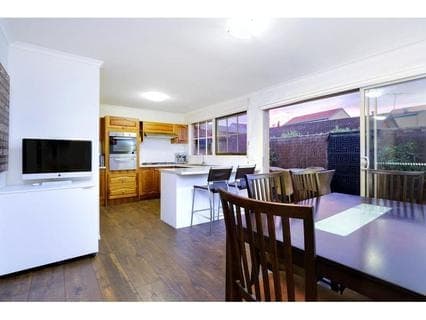 4/11 King Georges Avenue, MORNINGTON, Mornington - Thumbnail 5