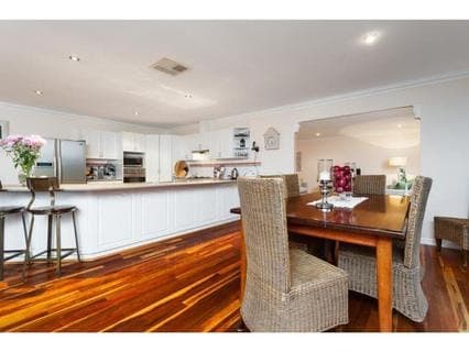 33 Weerona Way, MORNINGTON, Mornington - Thumbnail 6