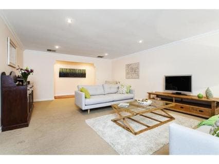 33 Weerona Way, MORNINGTON, Mornington - Thumbnail 8