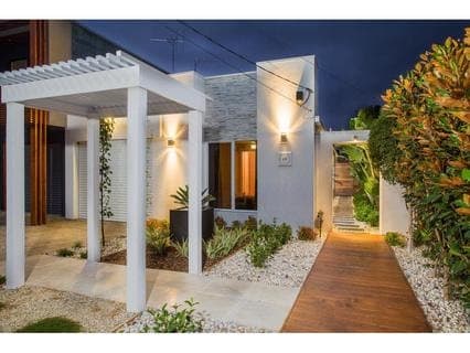 69 Hampden Street, MORNINGTON, Mornington - Image 1