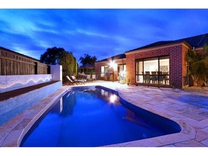 85 Summerfield Drive, MORNINGTON, Mornington - Thumbnail 2