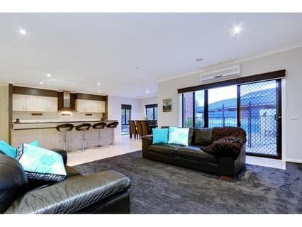 85 Summerfield Drive, MORNINGTON, Mornington - Thumbnail 4