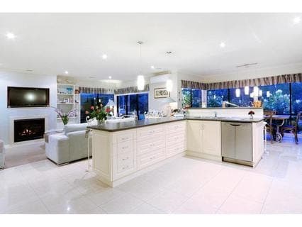4 Samuel Way, MORNINGTON, Mornington - Thumbnail 3