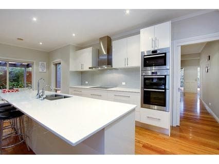 30 Marquis Avenue, MORNINGTON, Mornington - Image 1