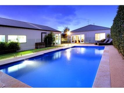 30 Marquis Avenue, MORNINGTON, Mornington - Thumbnail 2