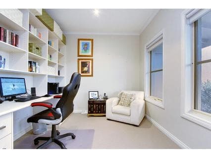 30 Marquis Avenue, MORNINGTON, Mornington - Thumbnail 3