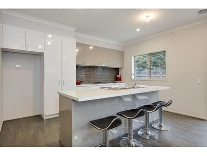 2/4 Ruth Road, MORNINGTON, Mornington - Thumbnail 3