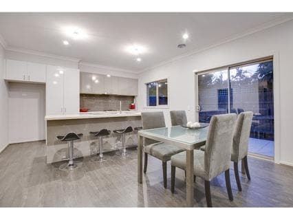 2/4 Ruth Road, MORNINGTON, Mornington - Thumbnail 6