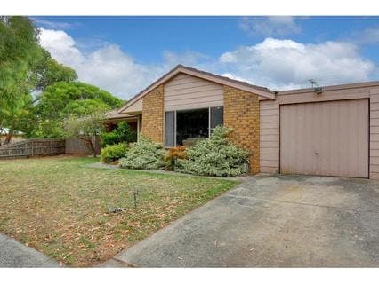 27 Parwan Crescent, MORNINGTON, Mornington - Image 1