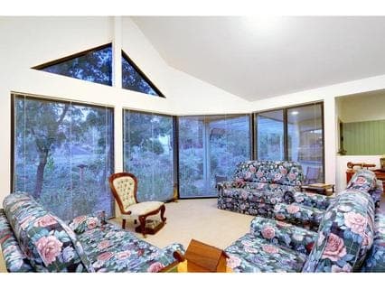 8 Jacaranda Crescent, MORNINGTON, Mornington - Thumbnail 7