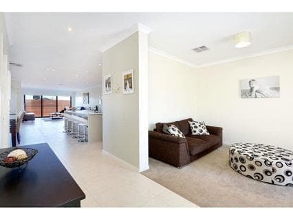 1 Creamery Place, MOUNT MARTHA, Mount Martha - Thumbnail 2