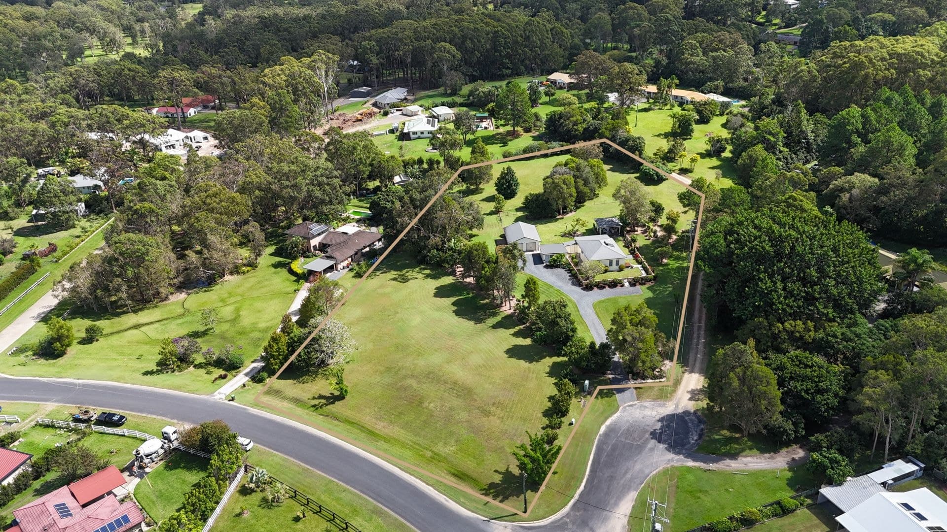 1 Sharpe Close MOONEE BEACH NSW, Moonee Beach - Thumbnail 2